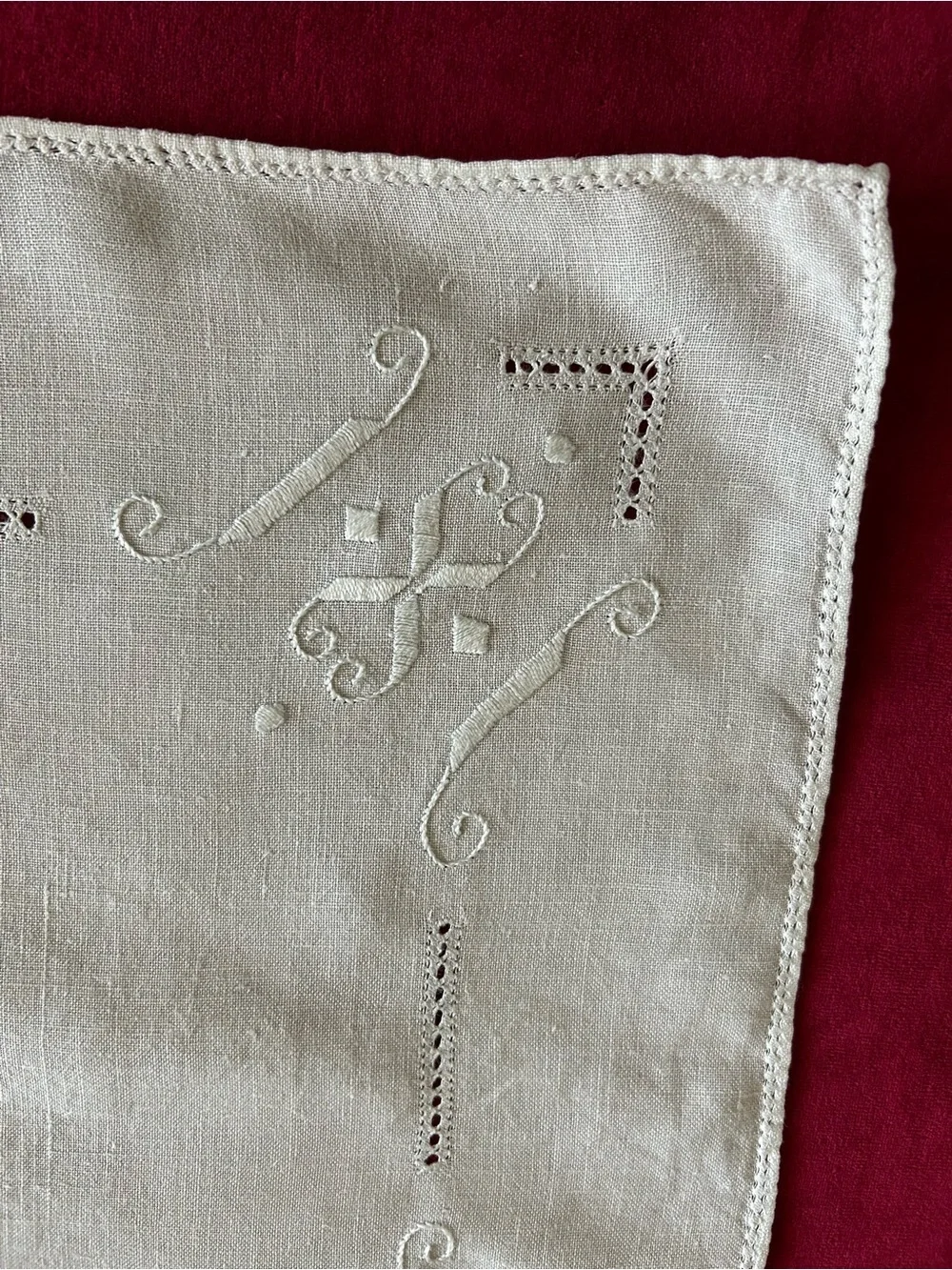 Vintage Linen Mini Table Runner Dresser Scarf 34